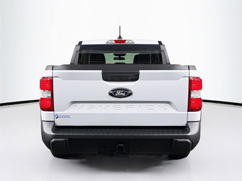 Used 2025 Ford Maverick XLT image 6