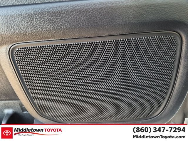 Used 2026 Toyota Sienna XLE FWD image 13