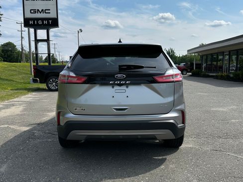 Used 2024 Ford Edge SEL AWD/4WD image 4