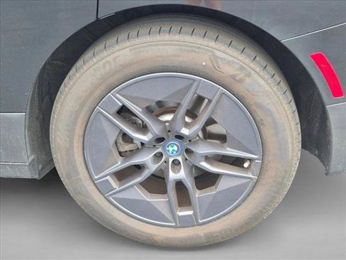 Used 2024 BMW iX xDrive50 AWD/4WD image 10