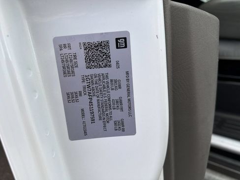 Certified 2025 GMC Savana 2500 w/ Driver Convenience Package RWD image 30