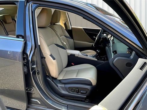 Used 2020 Lexus ES 350 w/ Premium Package image 29