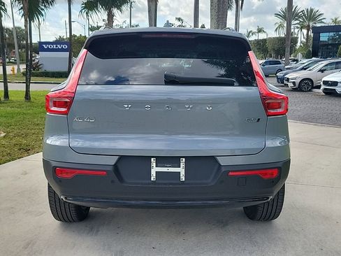 New 2026 Volvo XC40 B5 Plus w/ Protection Package Premier AWD/4WD image 4