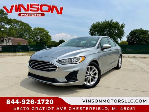 Used 2020 Ford Fusion SE FWD image 1