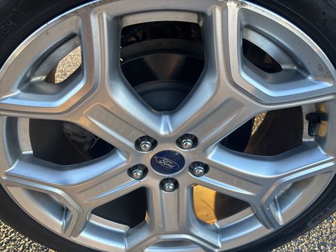 Used 2017 Ford Escape Titanium w/ Equipment Group 301A image 8