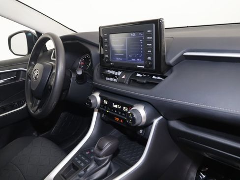 Used 2021 Toyota RAV4 XLE image 36