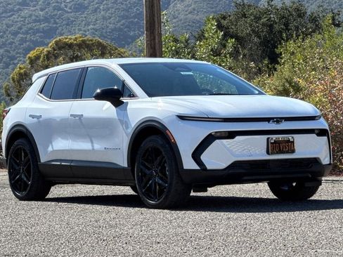 New 2026 Chevrolet Equinox EV LT w/ LPO, Blackout Package image 2