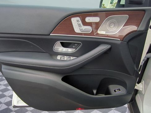 Used 2022 Mercedes-Benz GLE 350 4MATIC image 11