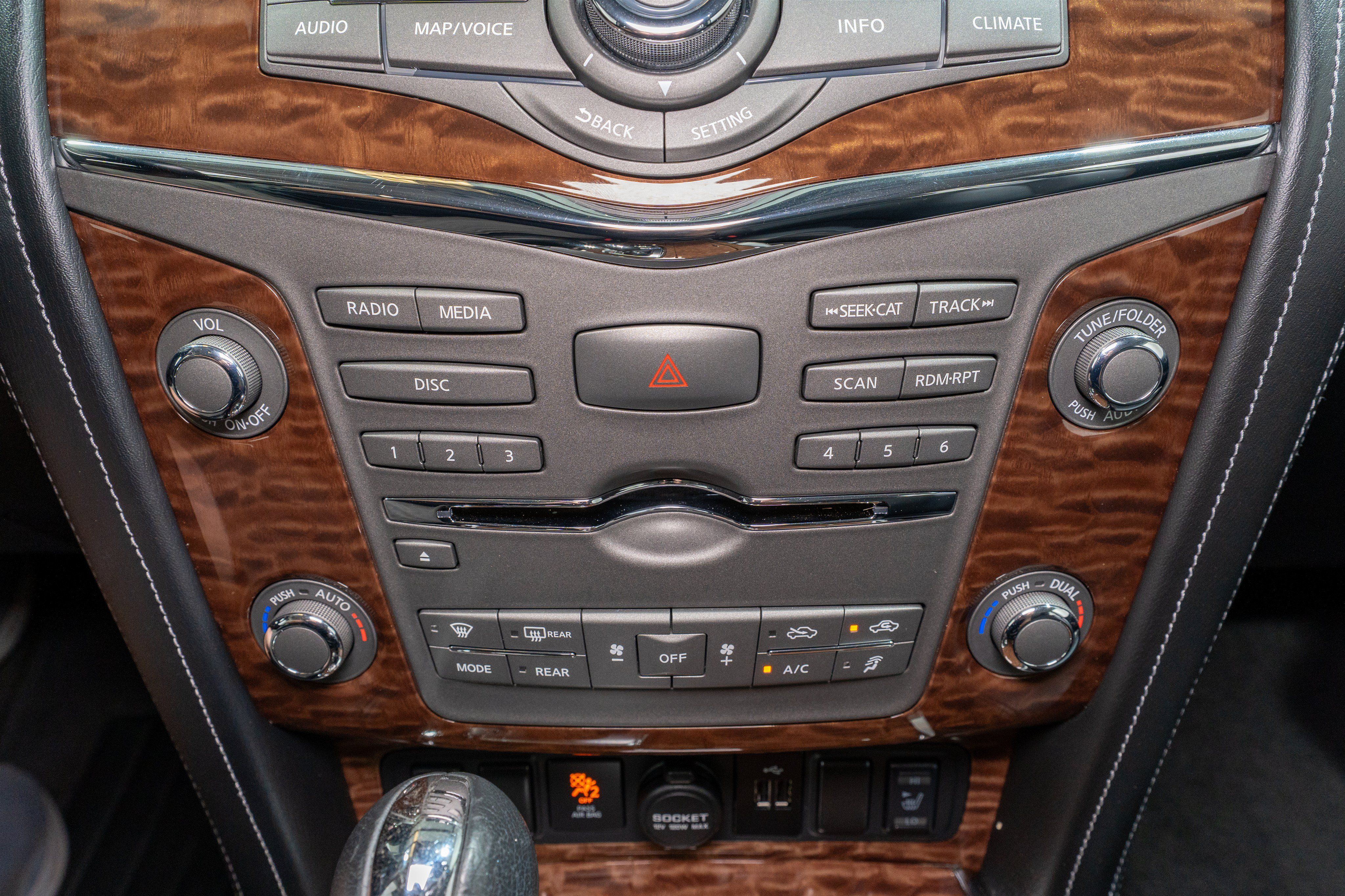 Used 2020 Nissan Armada SL w/ Premium Package AWD/4WD image 21