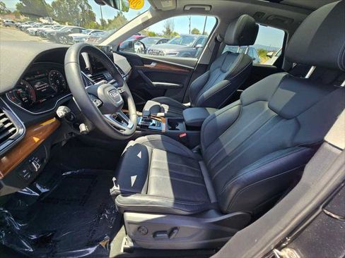 Used 2023 Audi Q5 2.0T Premium Plus w/ Premium Plus Package AWD/4WD image 24