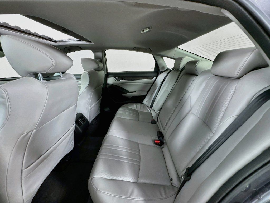 Used 2018 Honda Accord Touring image 33