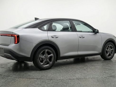 Used 2025 Kia K4 FWD image 9