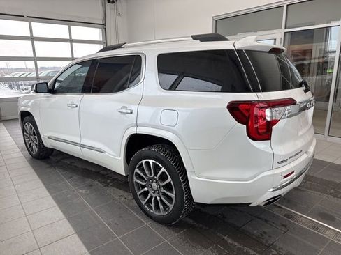 Used 2021 GMC Acadia Denali image 3