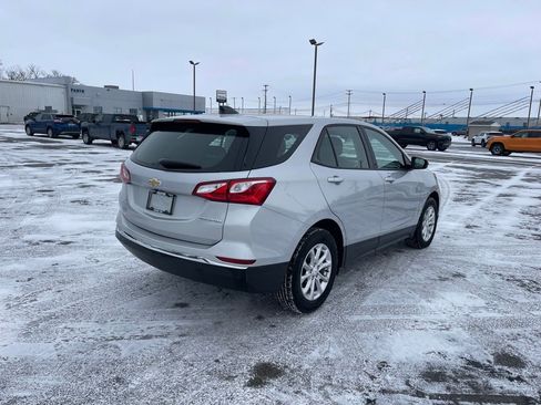 Used 2018 Chevrolet Equinox LS image 5