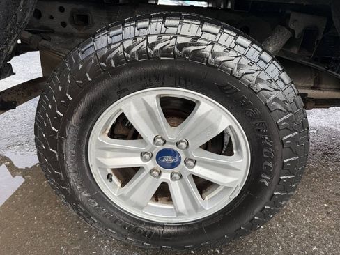 Used 2017 Ford F150 XLT AWD/4WD image 11