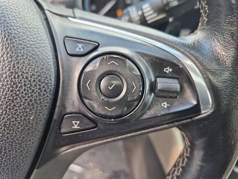 Used 2017 Buick Envision Essence FWD image 21