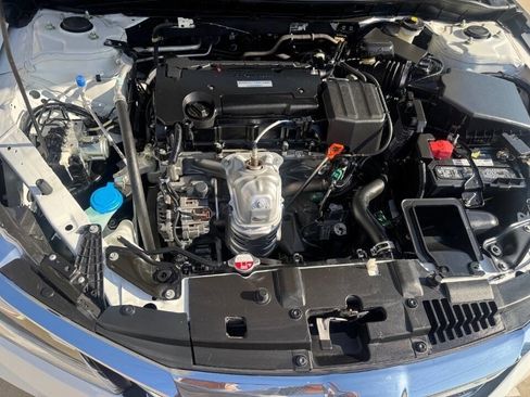 Used 2016 Honda Accord LX image 10