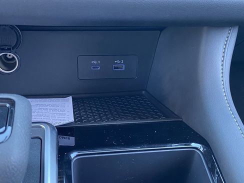 New 2025 Nissan Pathfinder SV image 30