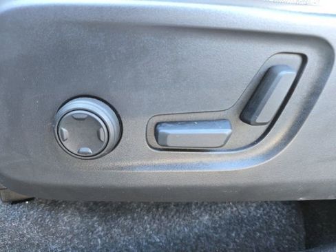 Certified 2023 Volvo XC40 Recharge Ultimate w/ Protection Package Premier image 30