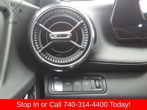 Used 2025 Chevrolet Equinox LT AWD/4WD image 19