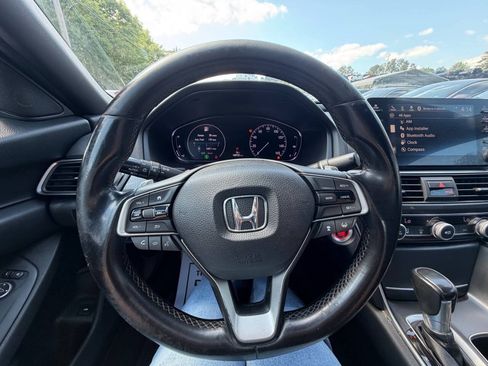 Used 2018 Honda Accord Sport image 14