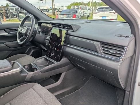 Used 2025 GMC Terrain Elevation AWD/4WD image 28