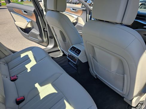 Used 2025 Audi A6 Premium Plus image 11
