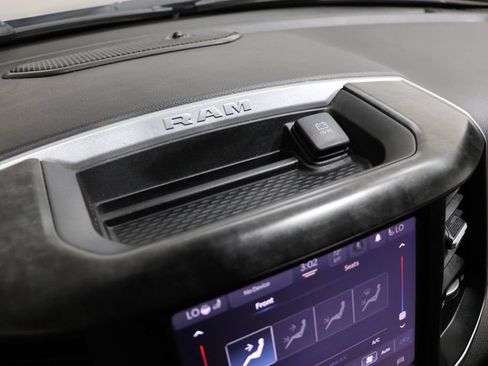 Used 2022 RAM 1500 Big Horn AWD/4WD image 29