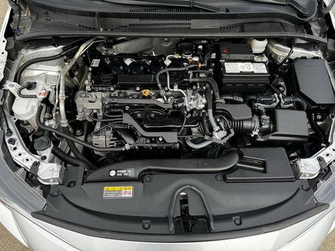 Used 2025 Toyota Corolla LE FWD image 28