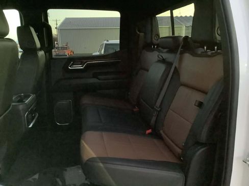 Used 2024 Chevrolet Silverado 1500 High Country w/ Technology Package image 18