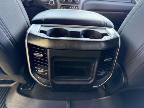 Used 2019 RAM 1500 Big Horn AWD/4WD image 14