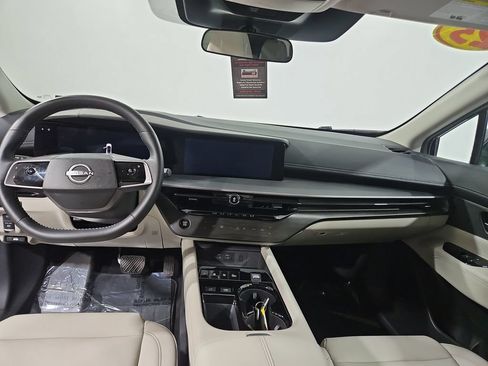 Certified 2025 Nissan Murano SV AWD/4WD image 14