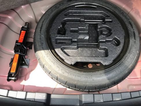 Used 2021 Nissan Sentra SV FWD image 13