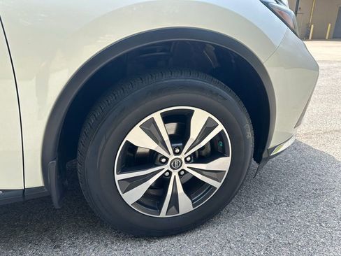 Used 2019 Nissan Murano SV w/ Cargo Package image 9