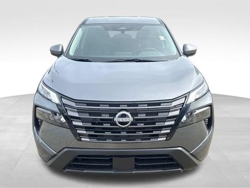 New 2026 Nissan Rogue SV FWD image 2