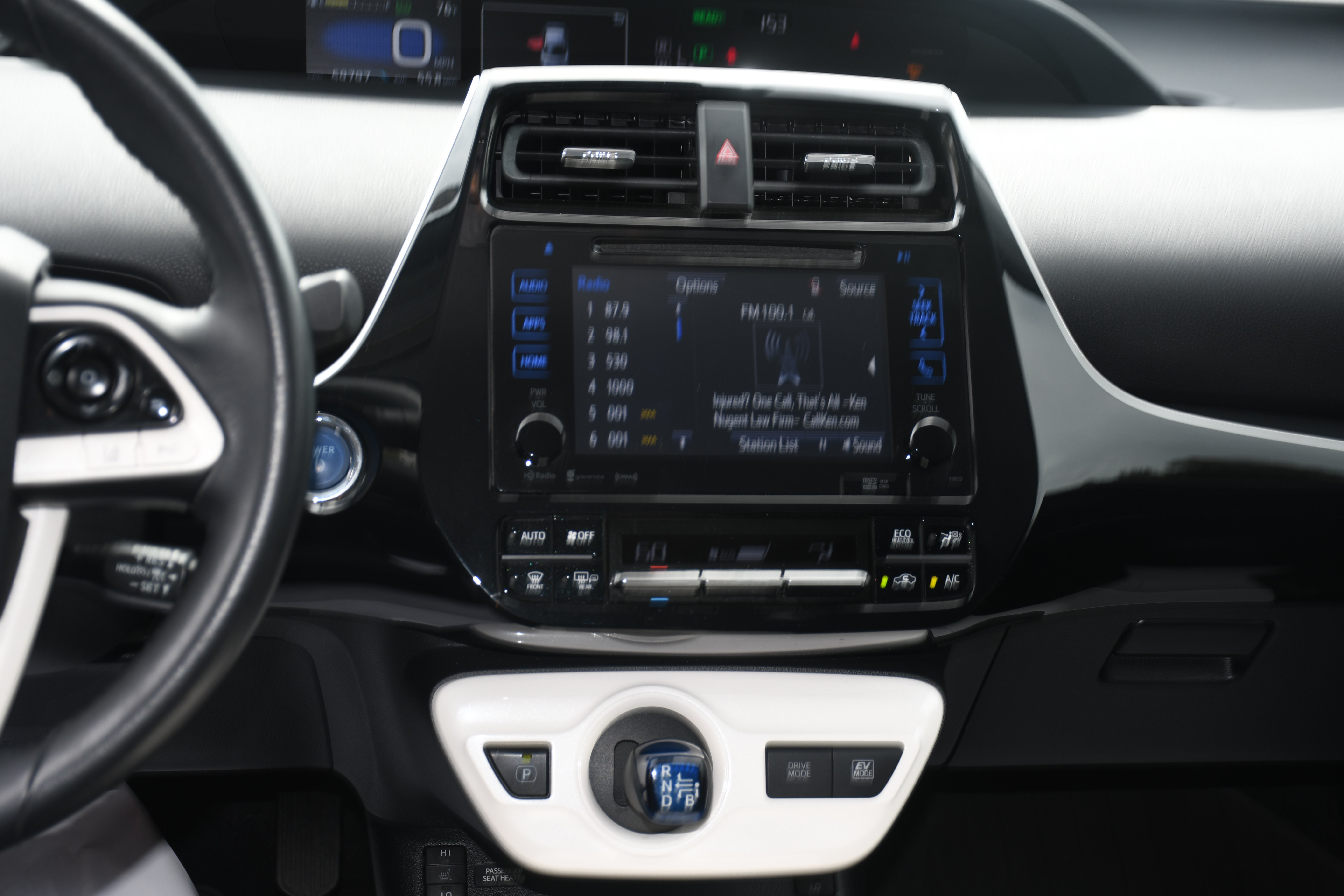 Used 2016 Toyota Prius Four Touring FWD image 15