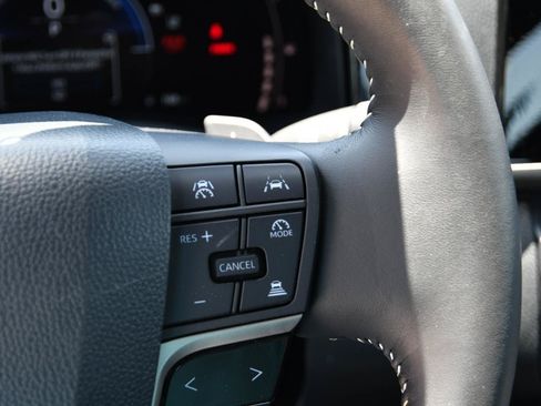 Used 2026 Toyota Camry SE FWD image 10