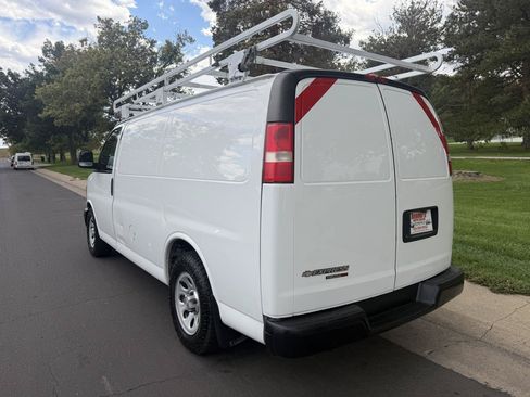 Used 2013 Chevrolet Express 1500 AWD image 3