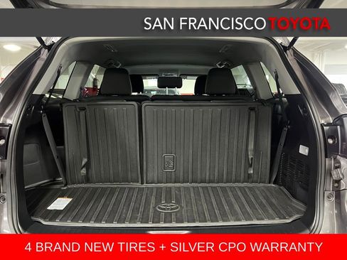 Certified 2017 Toyota Highlander LE image 40