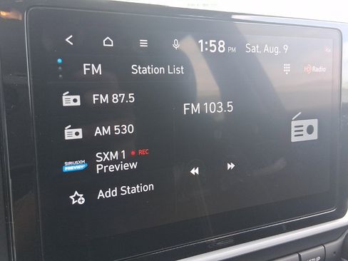 New 2025 Hyundai Venue Limited image 23