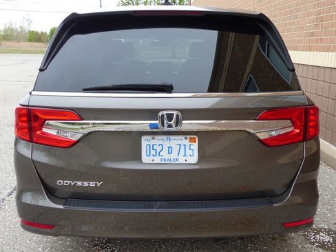 Used 2019 Honda Odyssey EX-L image 9