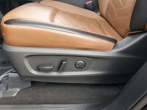 Certified 2023 Nissan Pathfinder Platinum AWD/4WD image 32