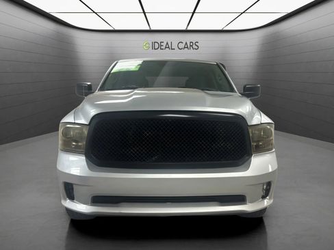 Used 2013 RAM 1500 Express RWD image 2