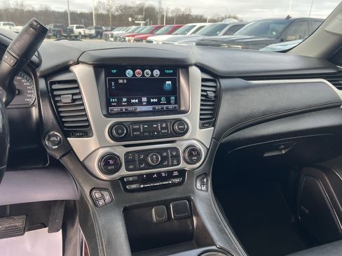 Used 2019 GMC Yukon SLT image 25