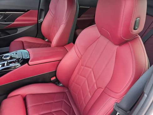 Certified 2025 BMW 530i RWD image 12