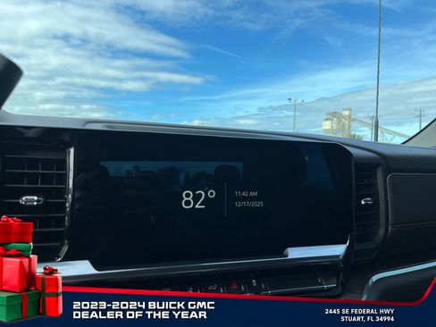 Used 2024 Chevrolet Silverado 2500 LTZ image 29