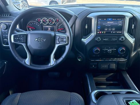 Used 2019 Chevrolet Silverado 1500 LT Trail Boss image 10