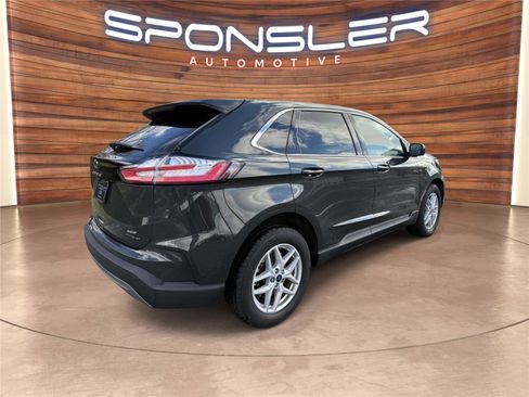 Used 2022 Ford Edge SEL w/ Convenience Package image 8