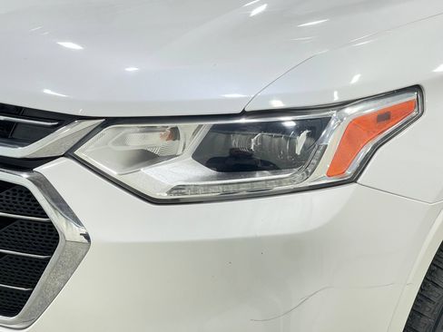Used 2019 Chevrolet Traverse Premier w/ Driver Confidence II Package FWD image 35