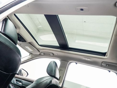 Used 2023 Nissan Rogue SL w/ SL Premium Package image 33